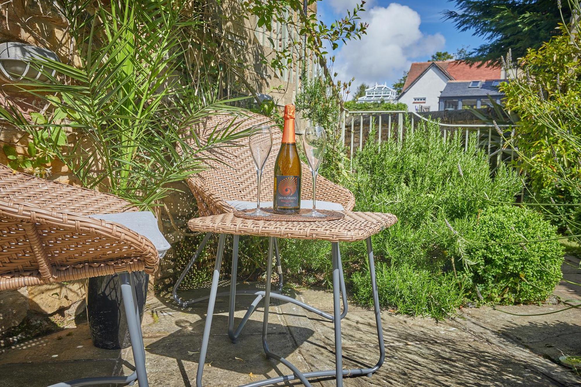 Pope Lodge: Stunning Stone Coach House Conversion Alnmouth Eksteriør bilde